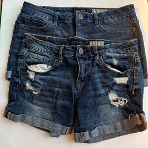 Aeropostale Midi Jeans Bundle – Size 4 – Classic Dark Wash & Distressed Styles